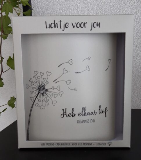 Lichtje voor jou: Heb elkaar lief