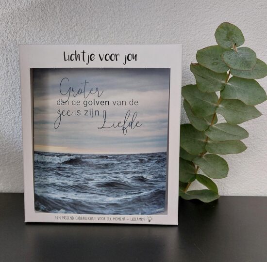 Lichtje voor jou: Groter dan de golven..