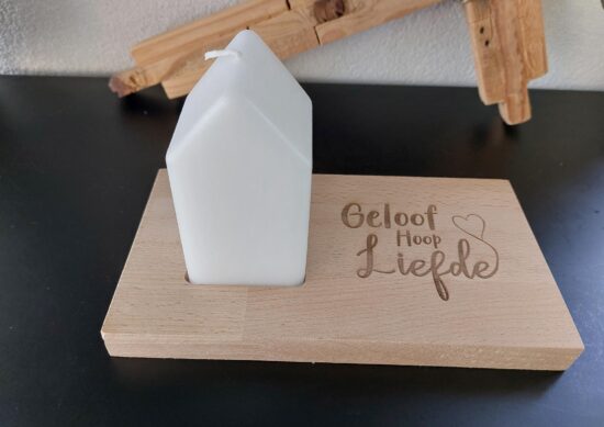 Nordic Hus Geloof, Hoop en Liefde  (incl. kaarsenhuisje)