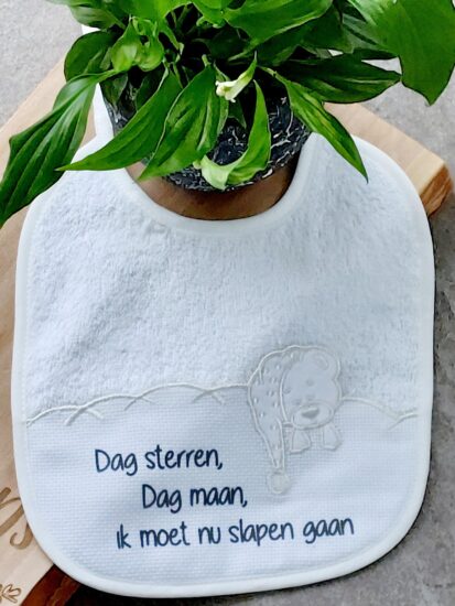 Baby slabbetje beer, Dag sterren, dag maan...