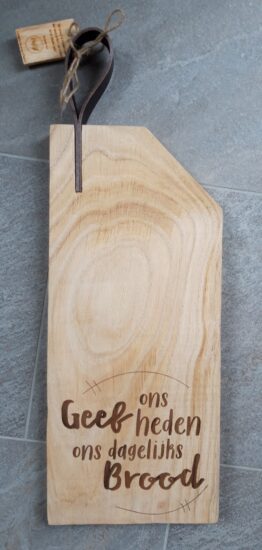Snijplank met leren lus "Geef ons heden ons dagelijks brood"