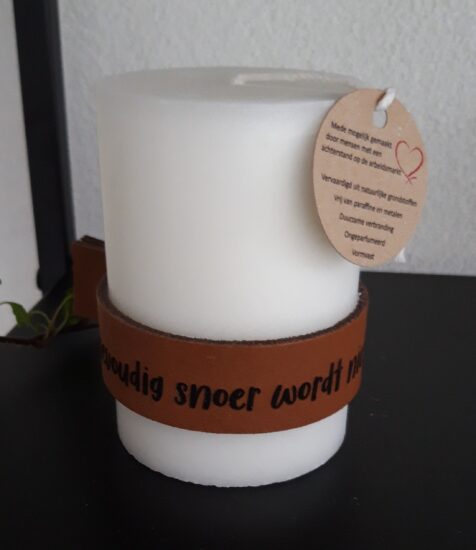 Stompkaars H&L met Leren band - Een drievoudig snoer..