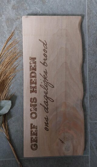 Veluwse Snijplank - Geef ons heden (verticaal)