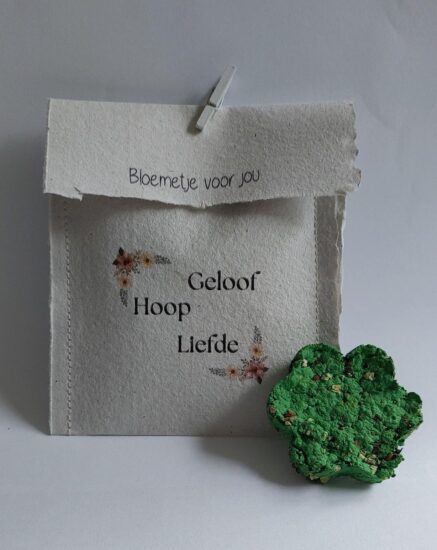 Bloemetje voor jou - Geloof, hoop, liefde