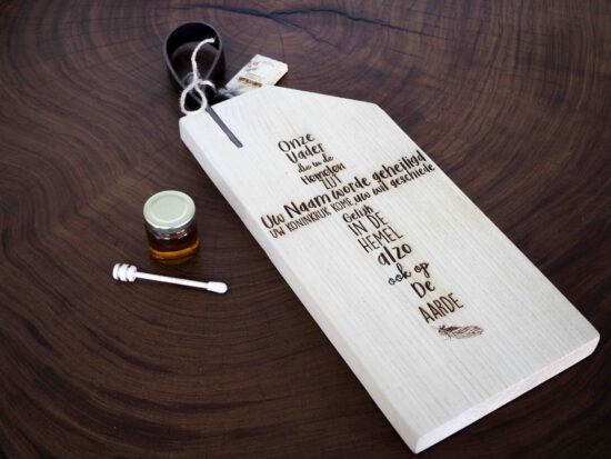 Snijplank met leren lus "Onze Vader"