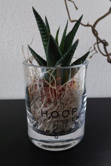 Cilinder Vaas XS: Geloof, hoop en liefde
