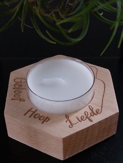 Nordic lichtje - Geloof, hoop, liefde